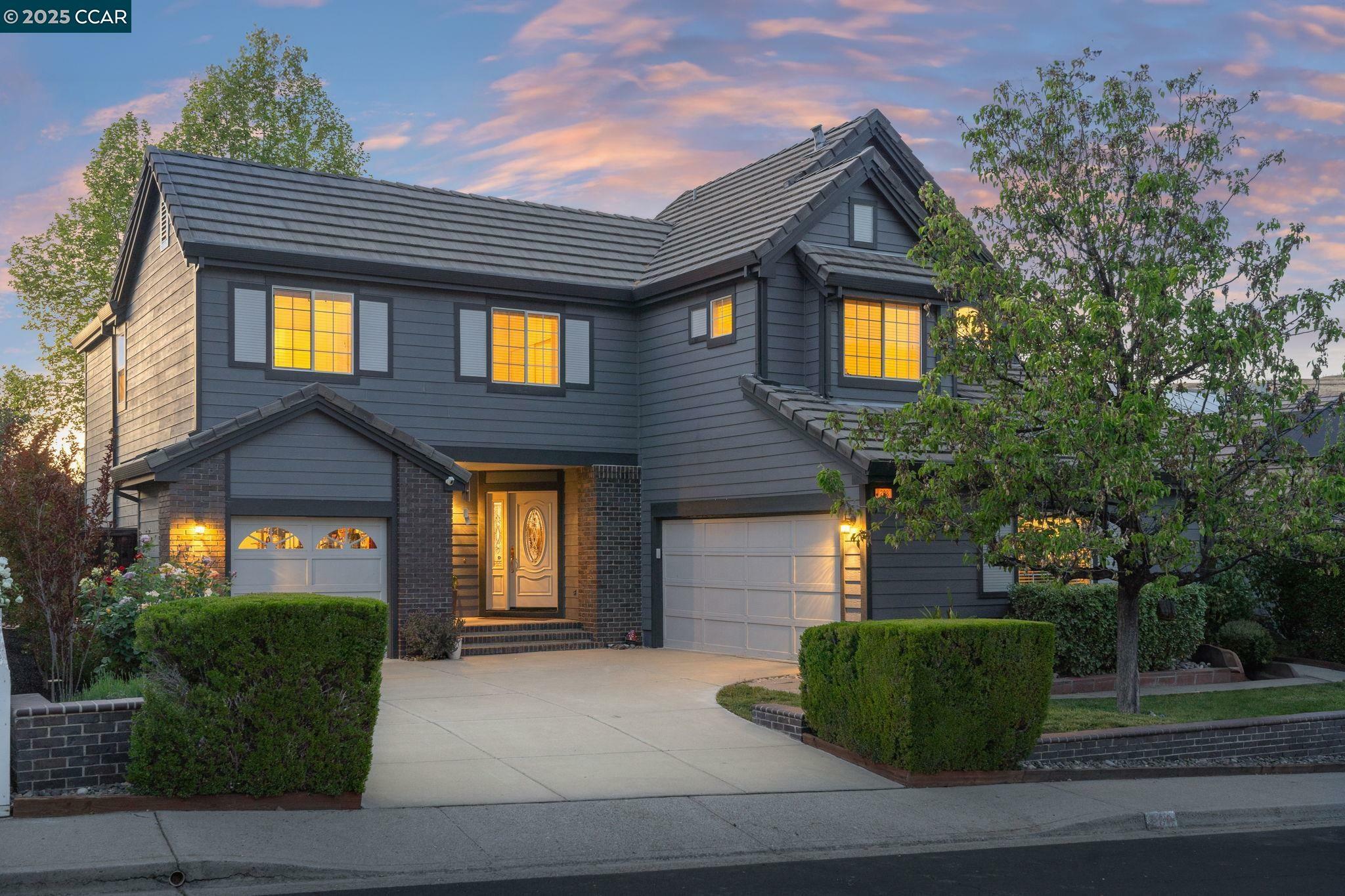 208 Falcon Pl  Clayton CA 94517 photo