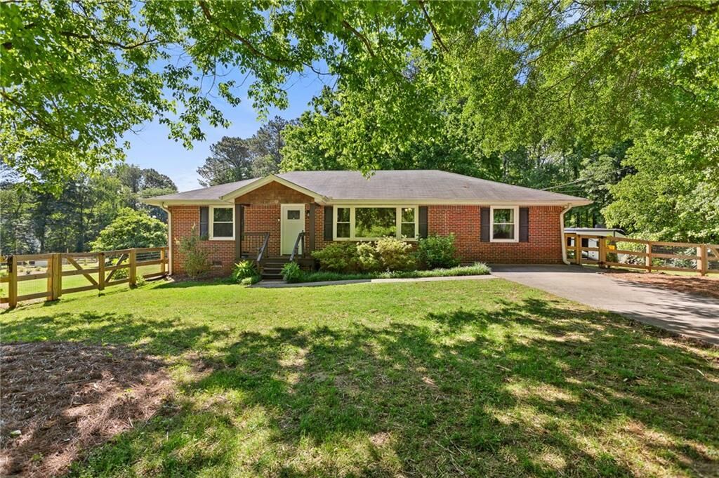 Property Photo:  4027 Finch Road SW  GA 30127 