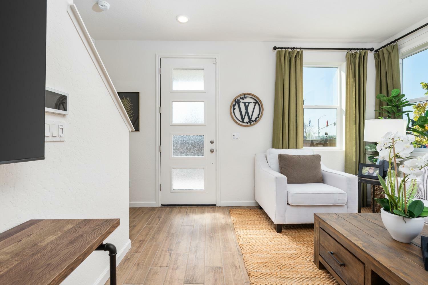 Property Photo: 2031 N Cobbler Drive CA 93727