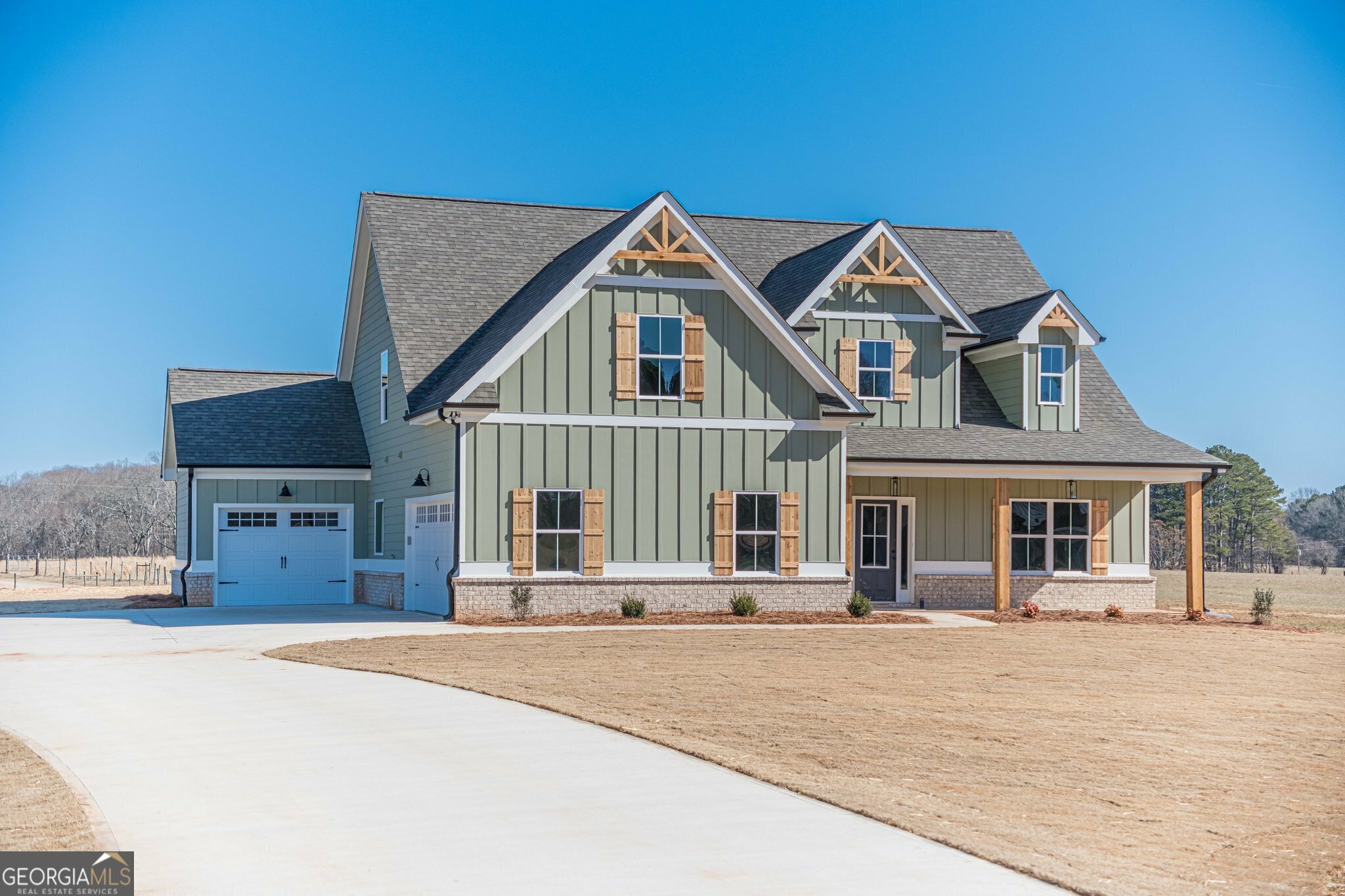 Property Photo: 257 Pinewood Drive GA 30014