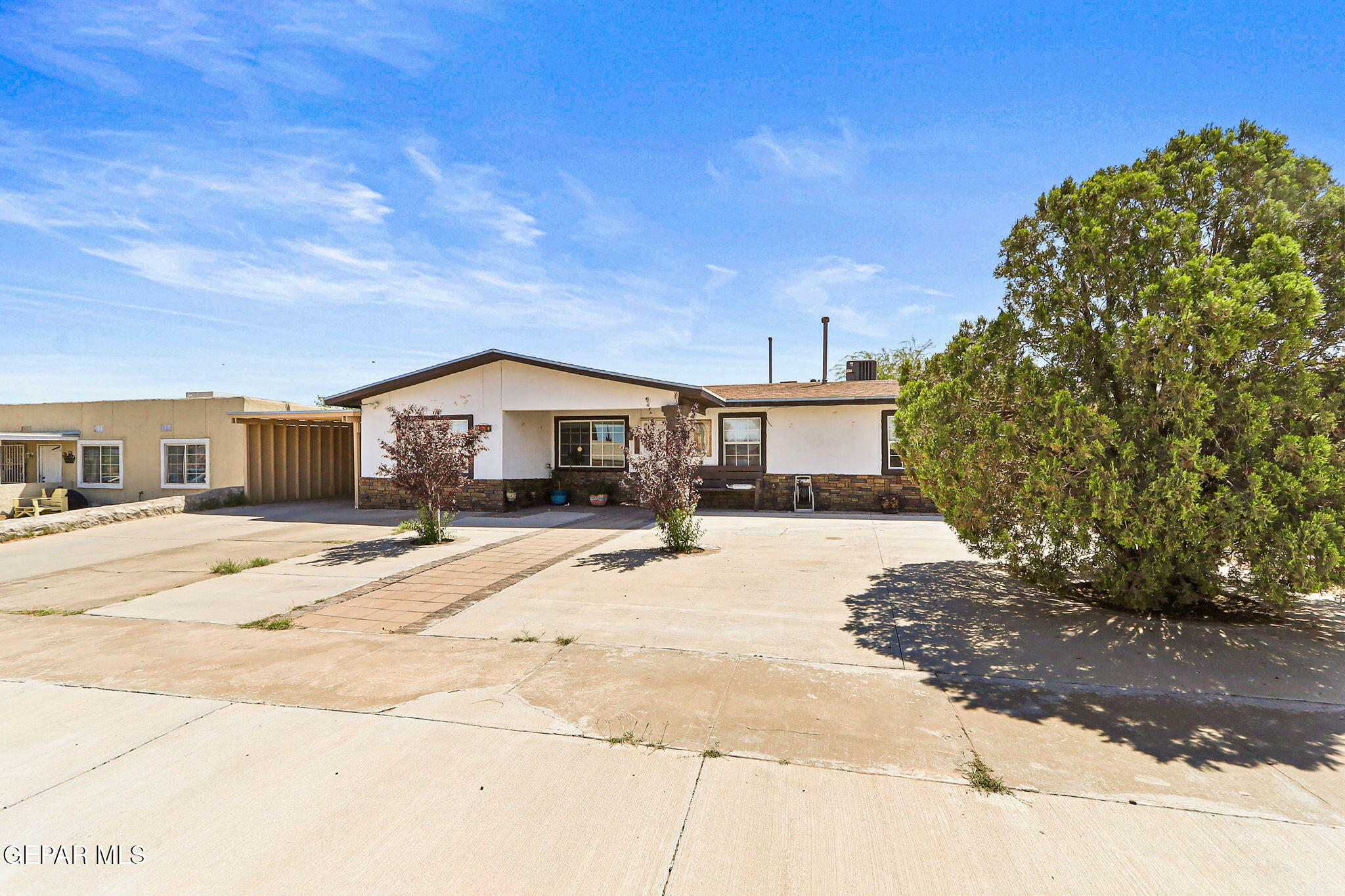 Property Photo: 1620 Doug Olson Drive TX 79936