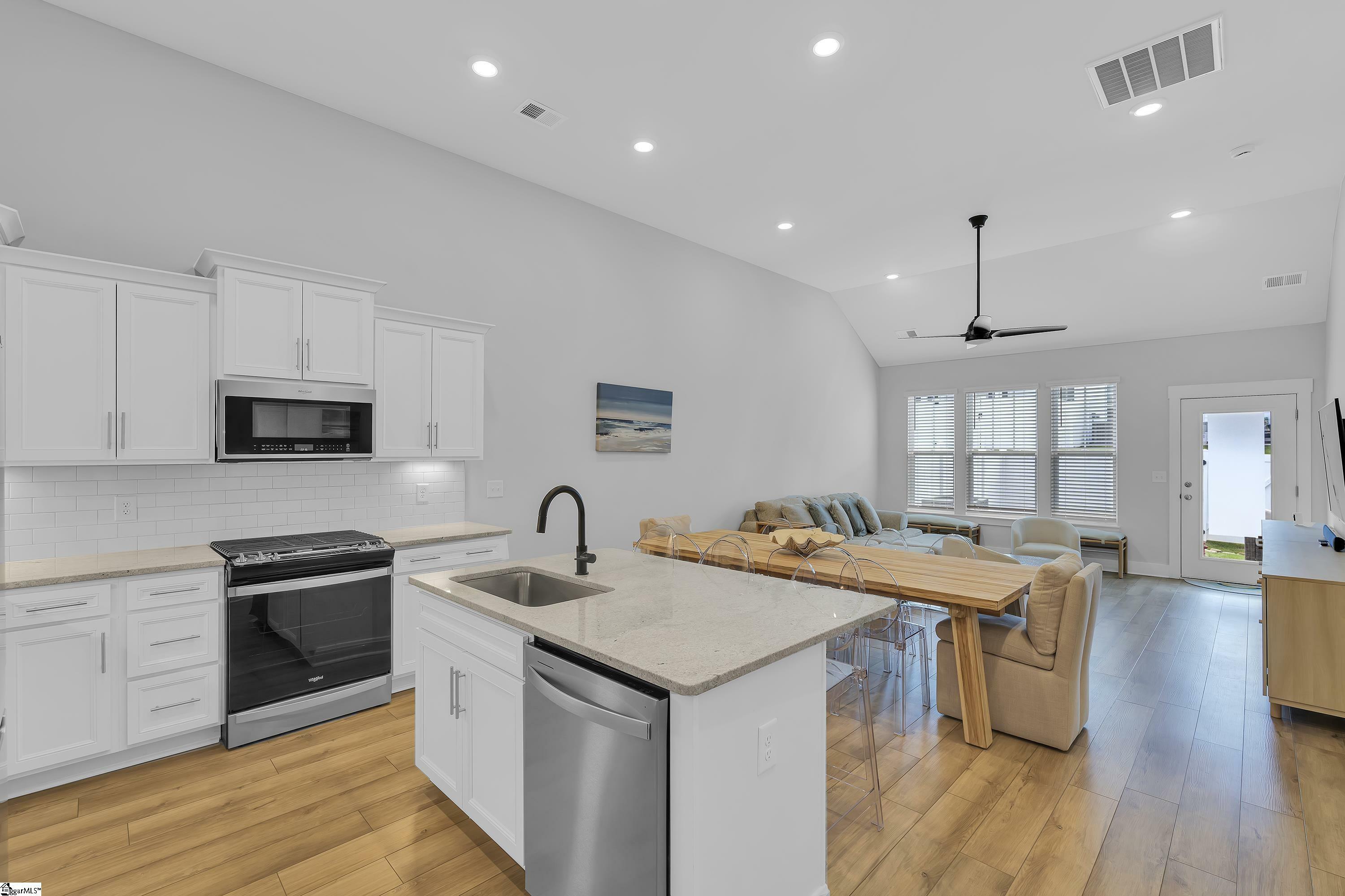 Property Photo: 415 Ambleside Lane SC 29605