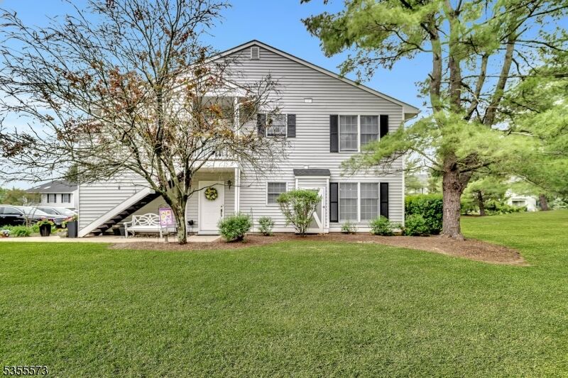 Property Photo:  167 Milkweed Ct  NJ 08887 