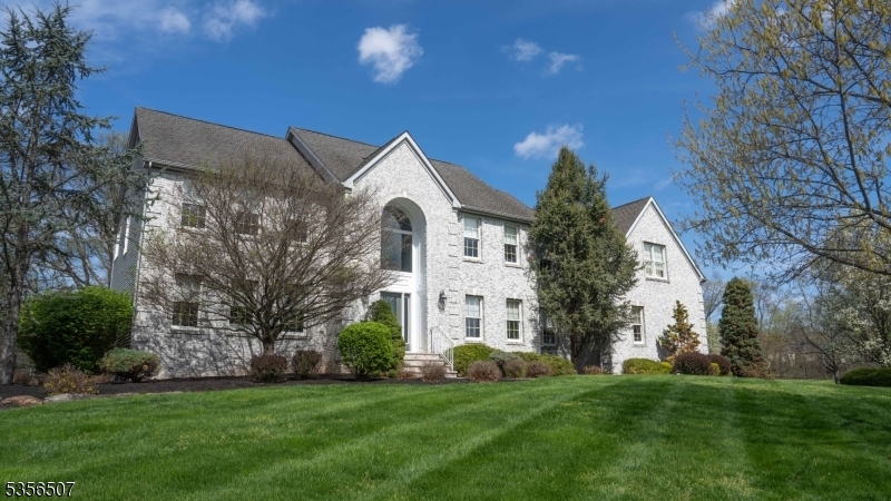 Property Photo: 1 Dewing Ct NJ 08551