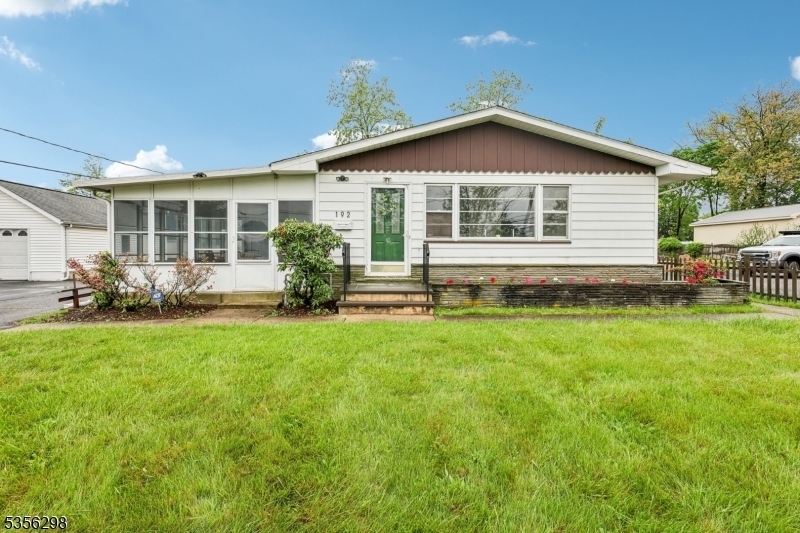 Property Photo: 192 Lakeview Ave NJ 08854