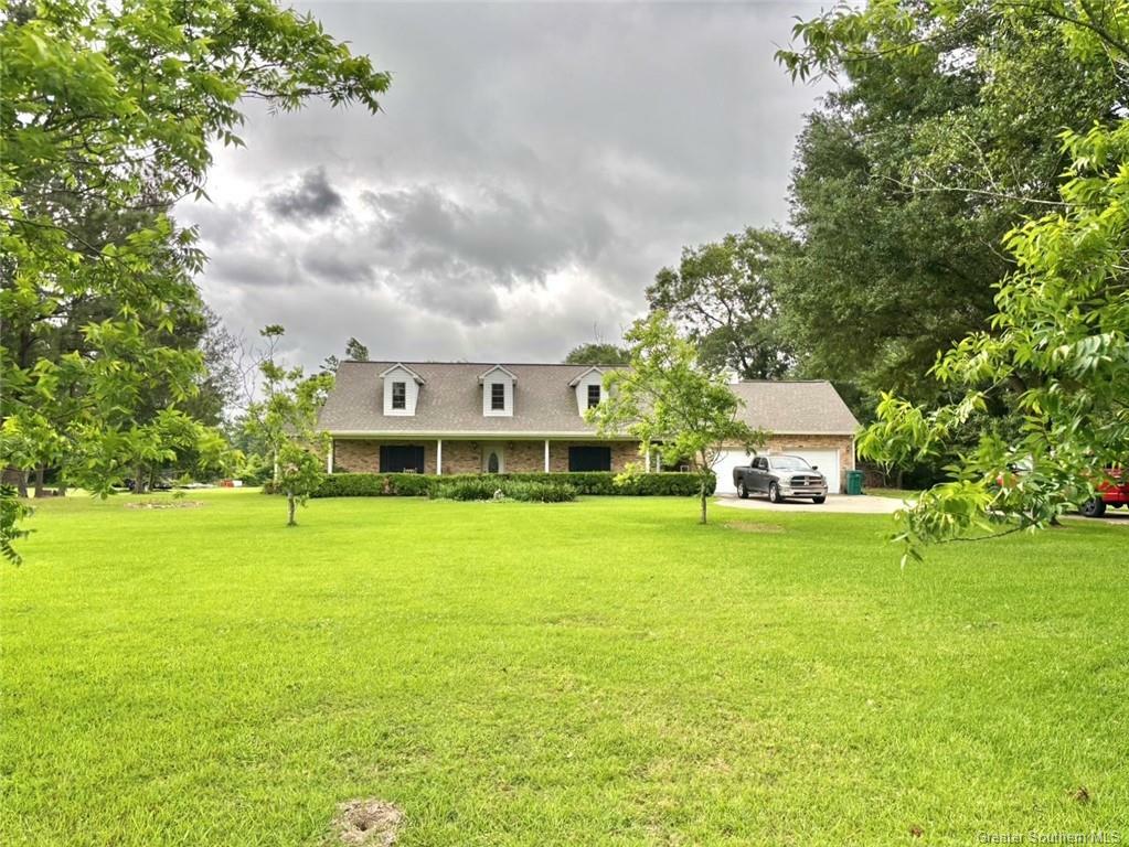 Property Photo: 2221 Oak Grove Drive LA 70668