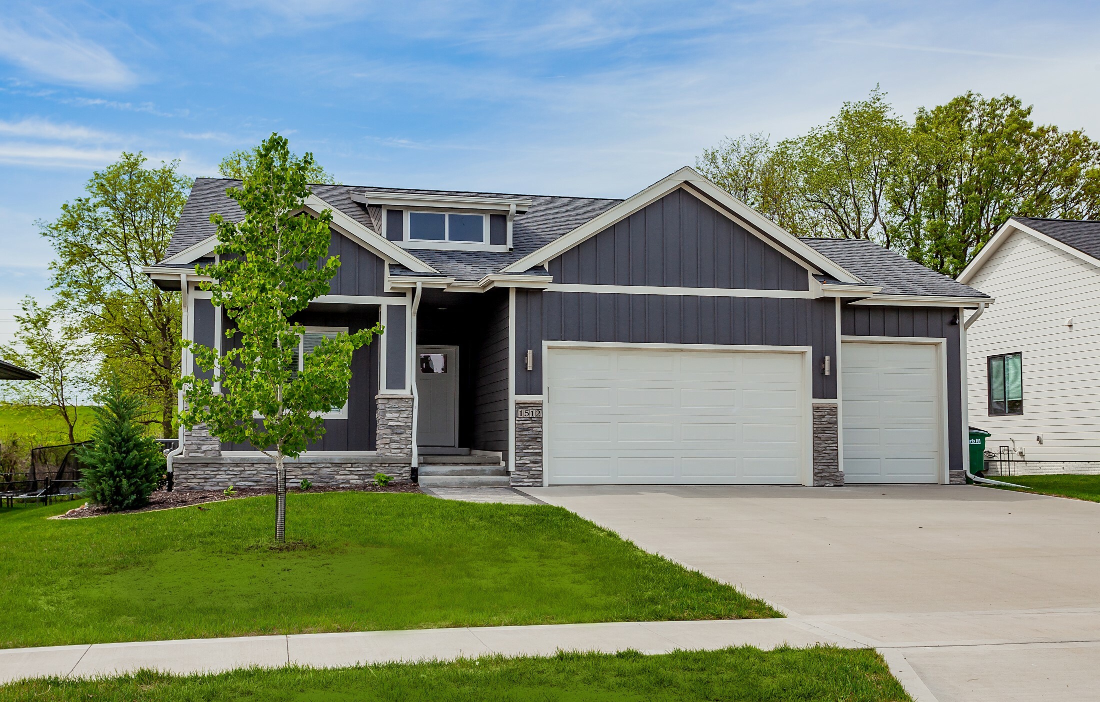 Property Photo: 1512 Marina Cove Drive IA 50226