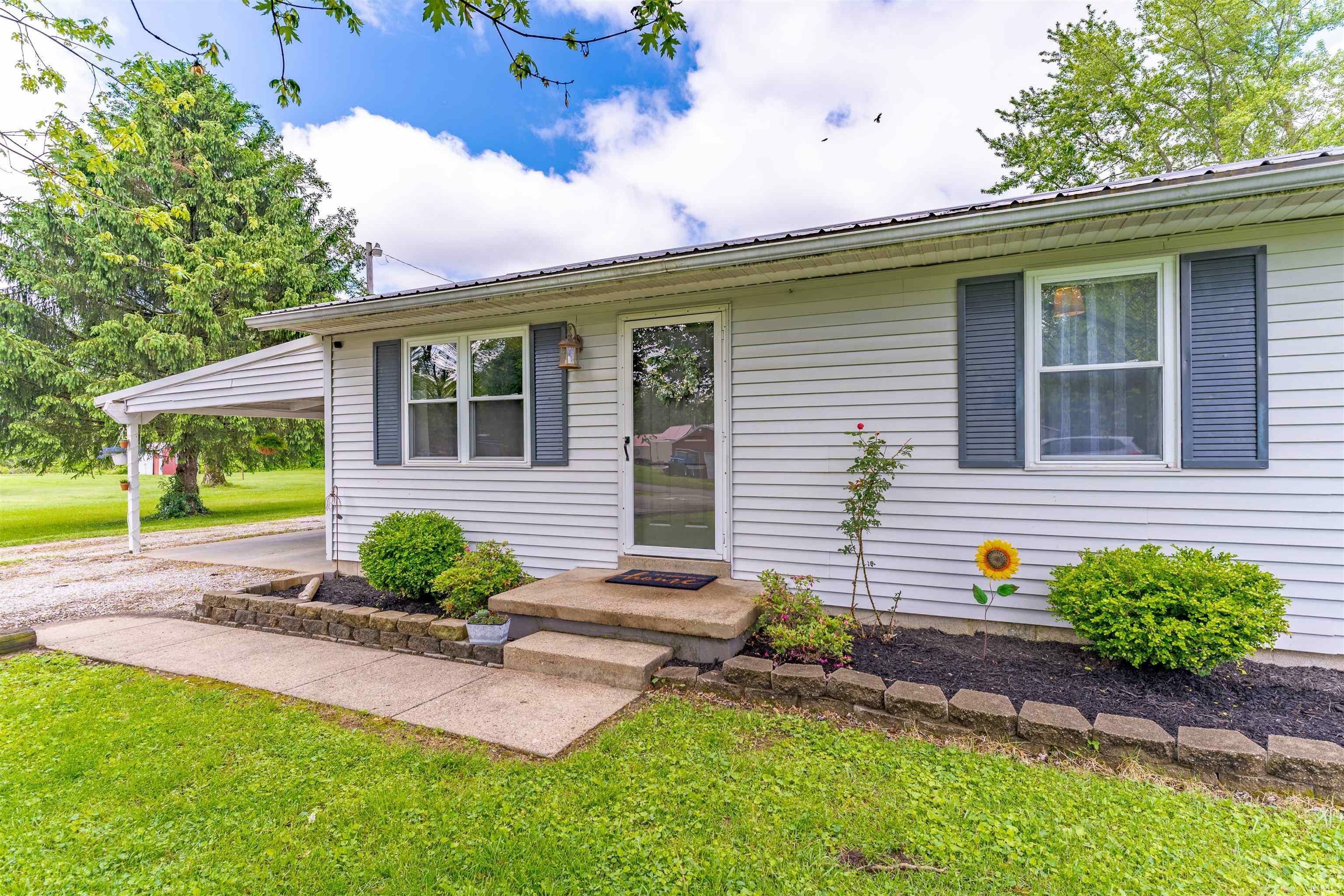 Property Photo: 1128 Green Acres IN 47634
