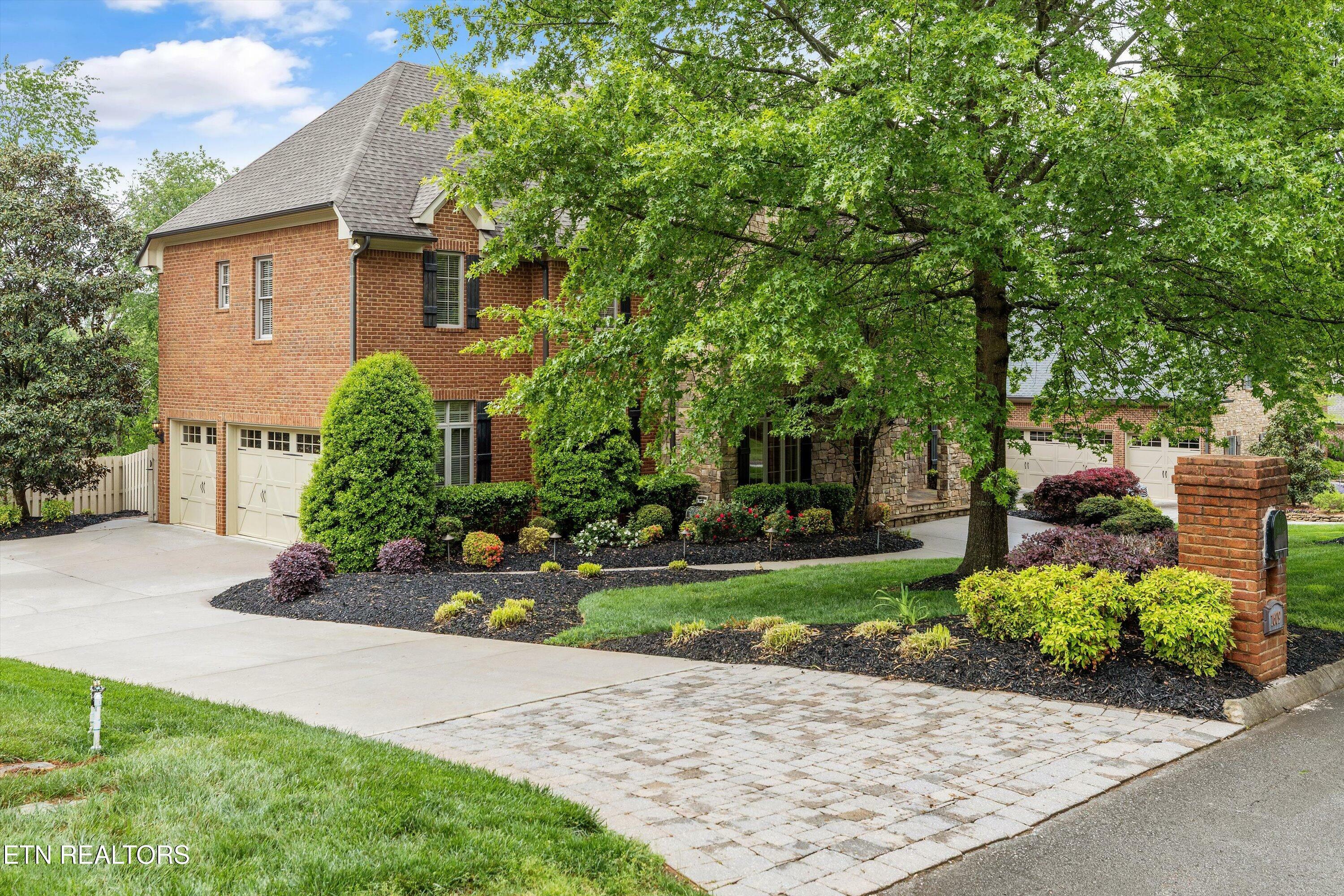 Property Photo: 1609 Wembley Hills Rd TN 37922