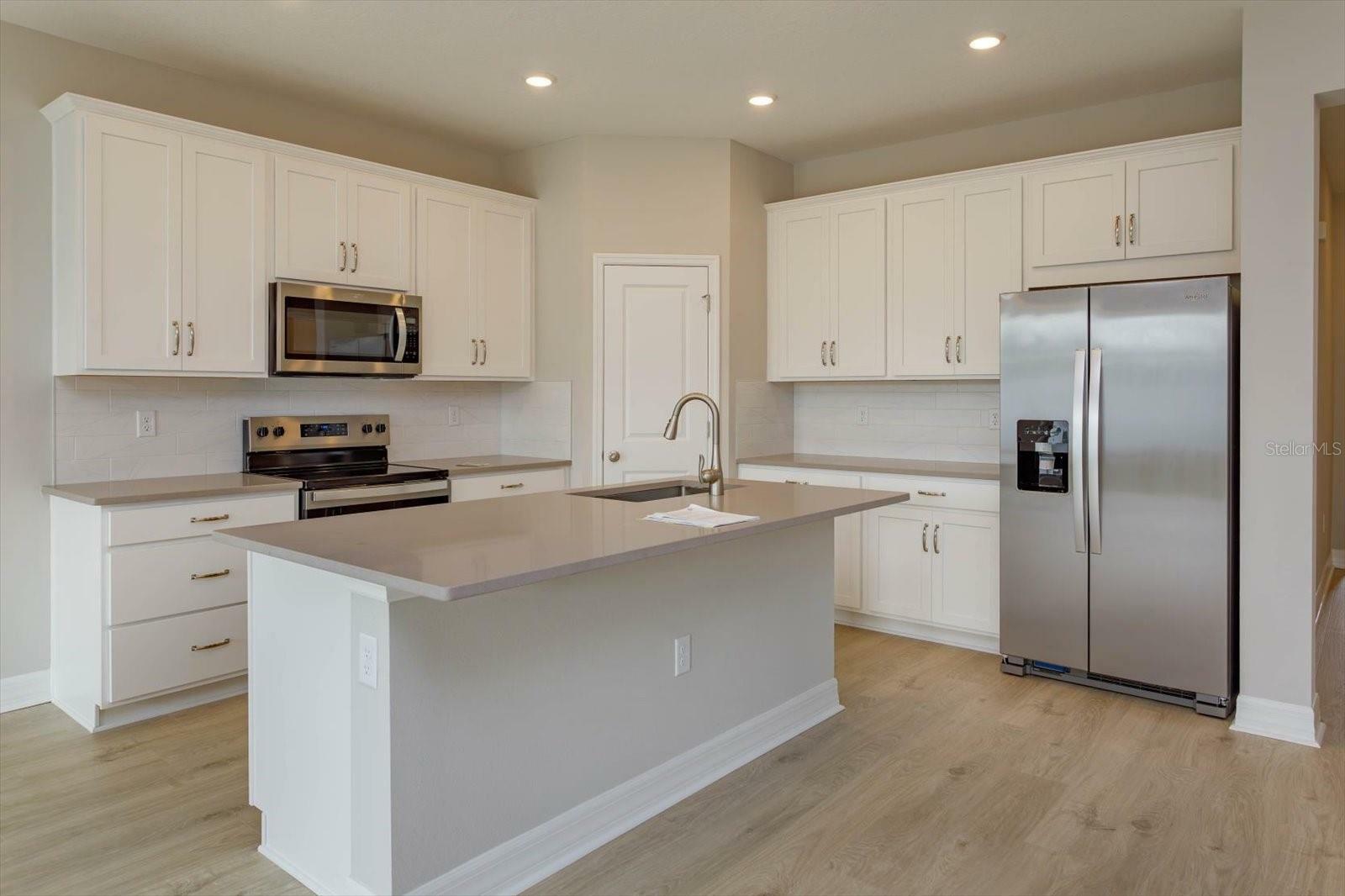 Property Photo: 5006 Abigail Drive FL 33859