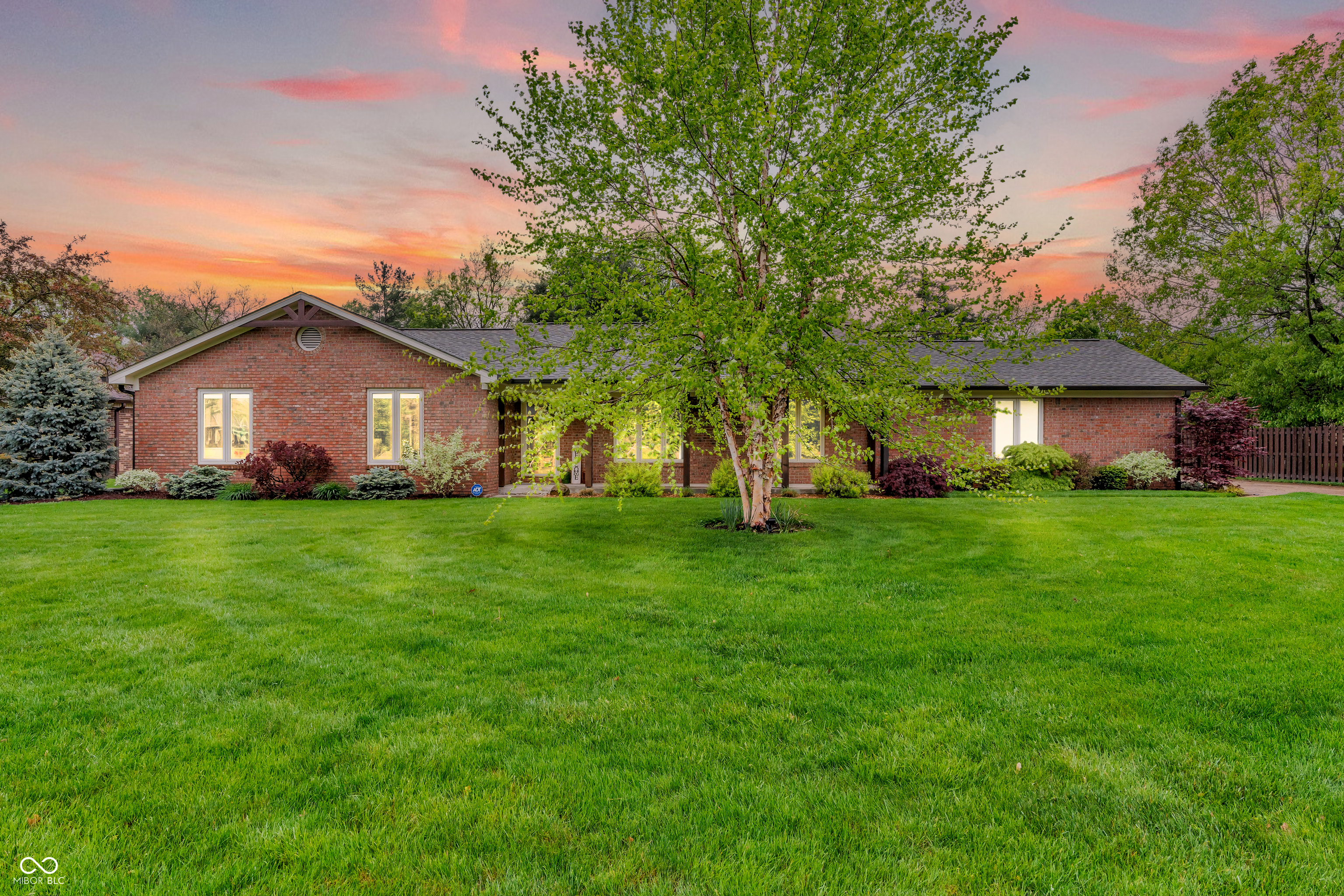 Property Photo: 10559 Rolling Springs Drive IN 46234
