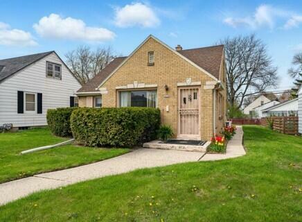 Property Photo: 8808 W Burleigh St WI 53222