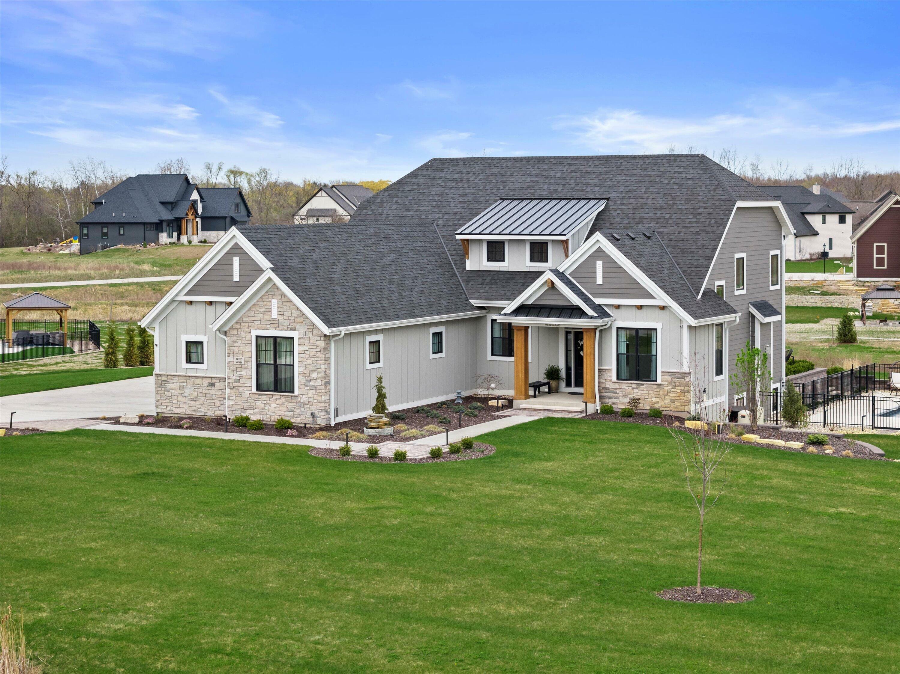 W182n6948 Sanctuary Dr  Menomonee Falls WI 53051 photo