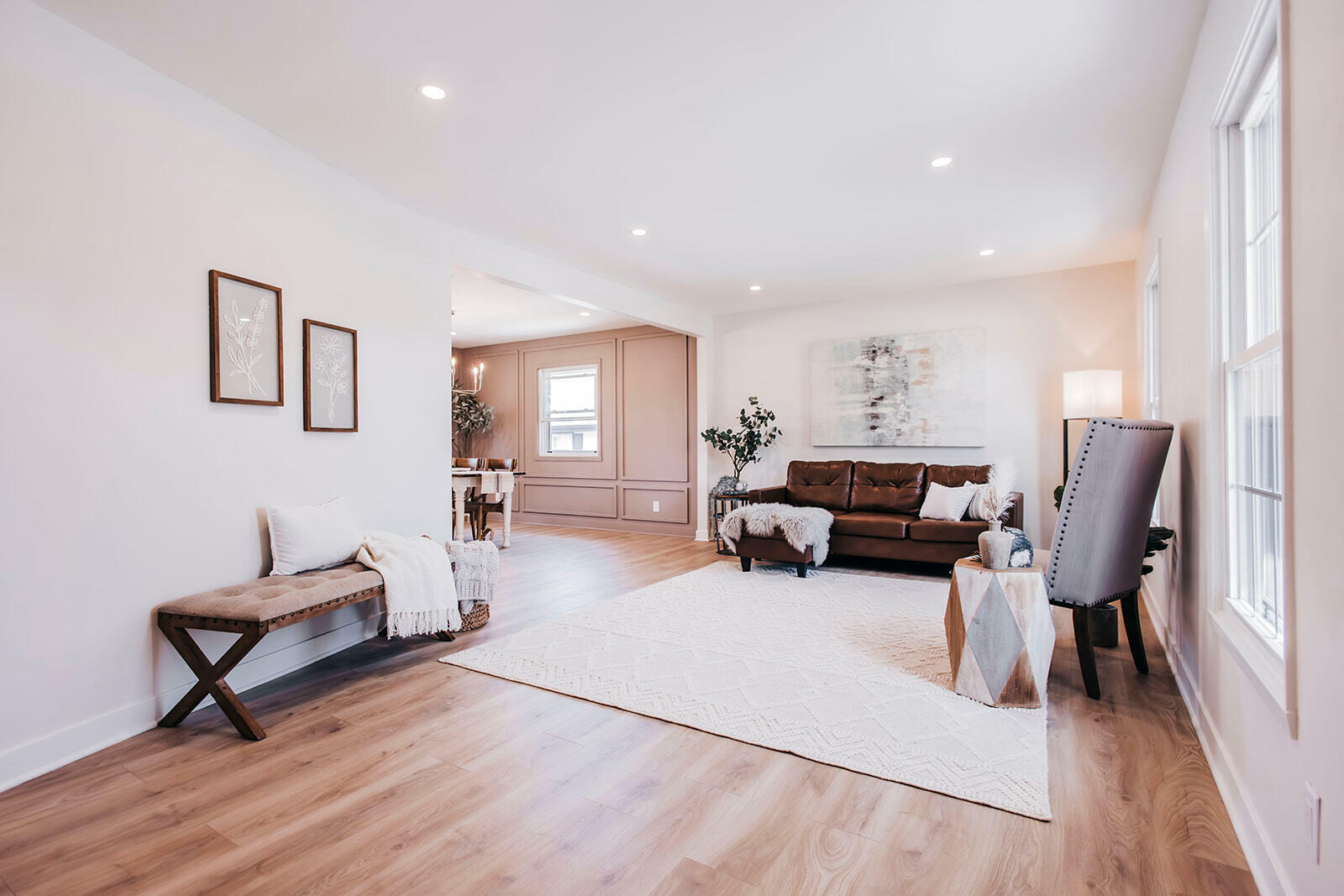 Property Photo: 1004 E Minnesota Ave WI 53154