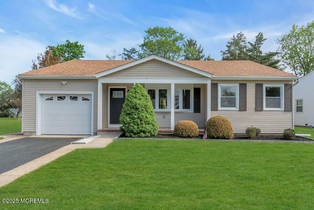 10 Norfolk Drive  Toms River NJ 08757 photo
