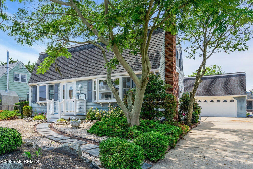 Property Photo: 358 W Sixth Street NJ 08008