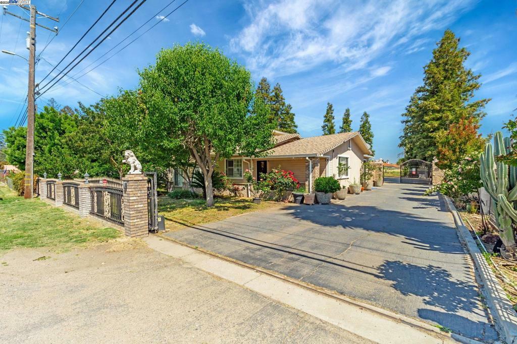 4649 Quashnick Rd  Stockton CA 95212 photo