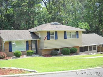 Property Photo: 1102 Grand Avenue IL 62025