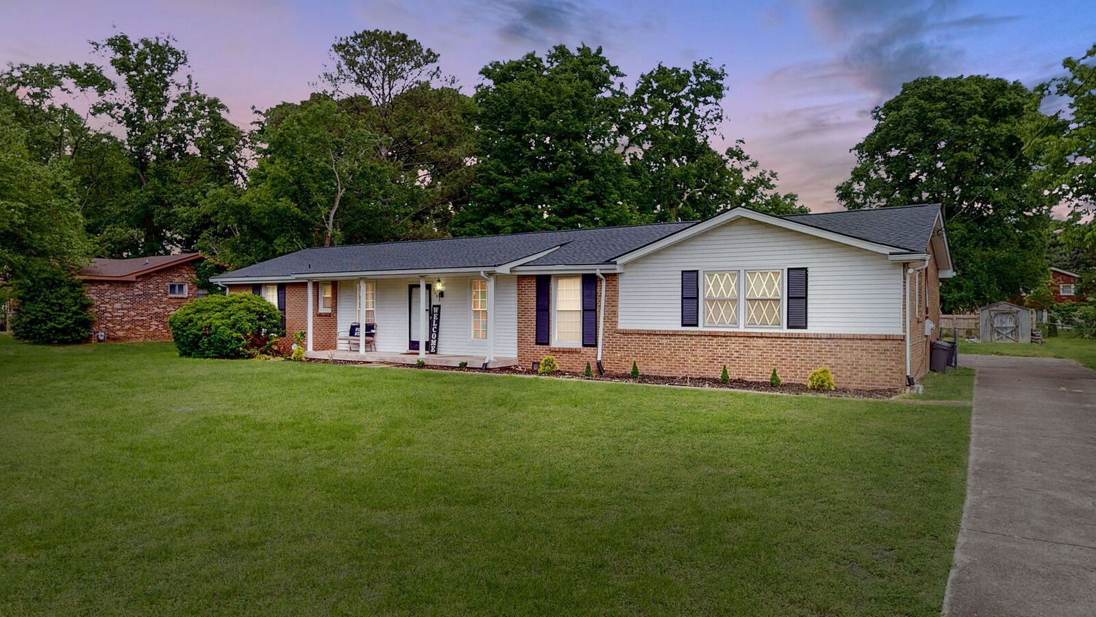 Property Photo:  206 Tyne Blvd  TN 37138 