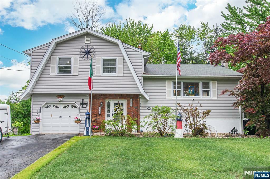 19 Borman Drive  Wanaque NJ 07465 photo