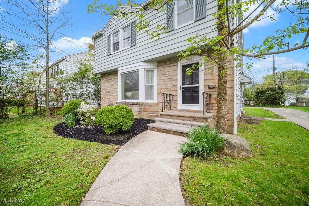 Property Photo: 3843 Bendemeer Road OH 44118