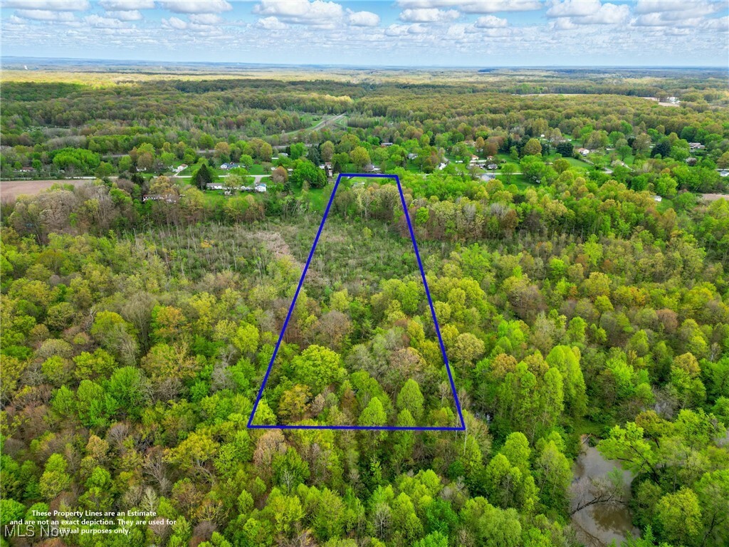 Property Photo: 10544 Holcomb Road OH 44444