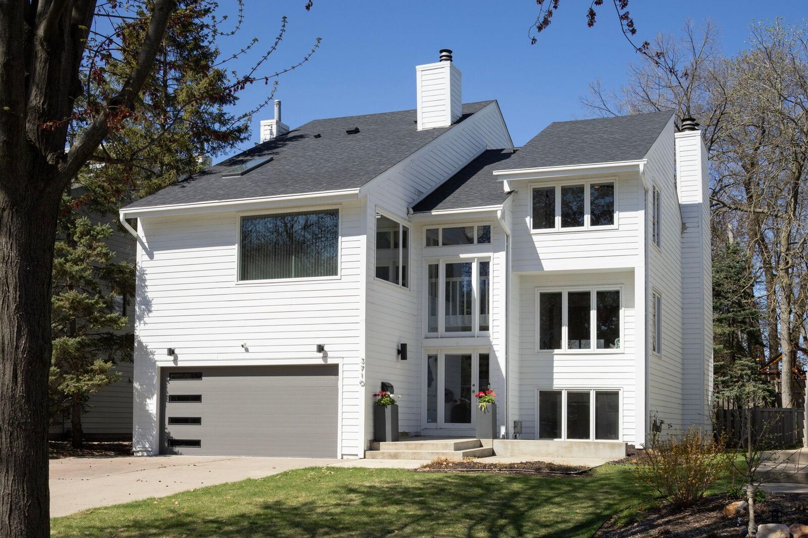 Property Photo:  3710 Vincent Avenue S  MN 55410