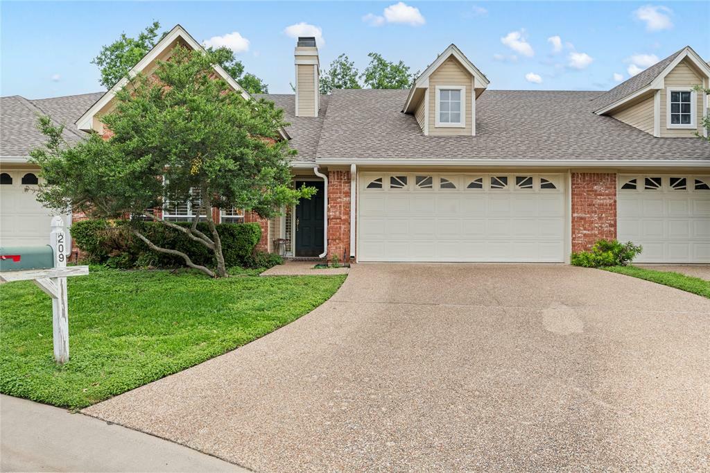 209 Village Circle  Waco TX 76710 photo