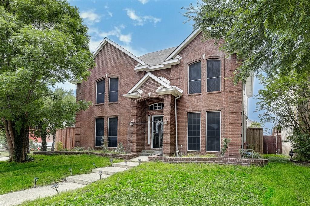 Property Photo: 2301 Mapleleaf Lane TX 75028