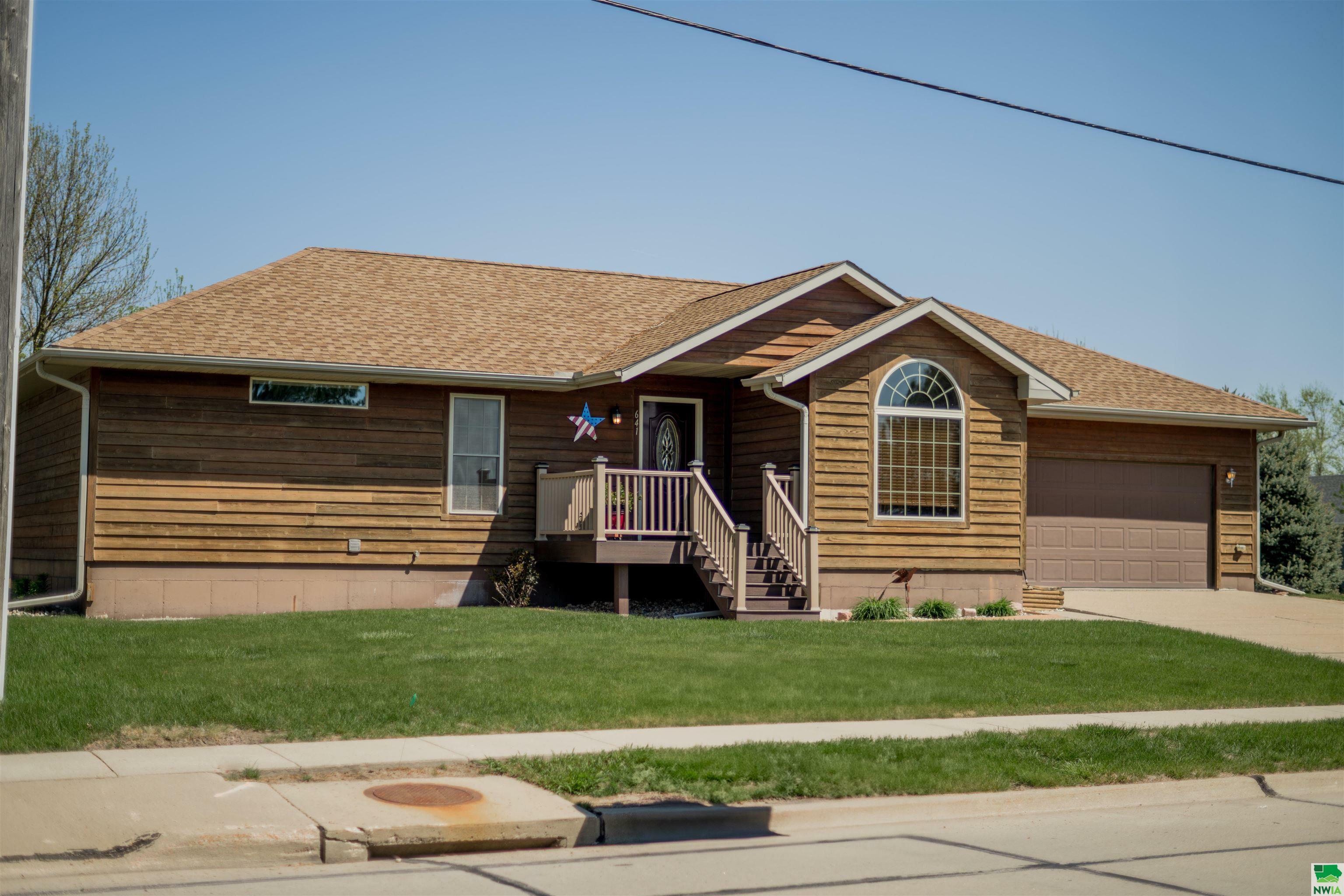 Property Photo: 641 Lakeview Drive SD 57049