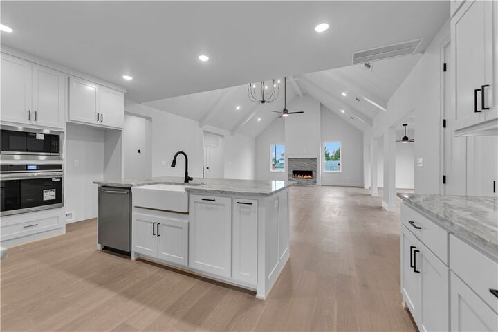 Property Photo: 502 Concord Street AR 72745