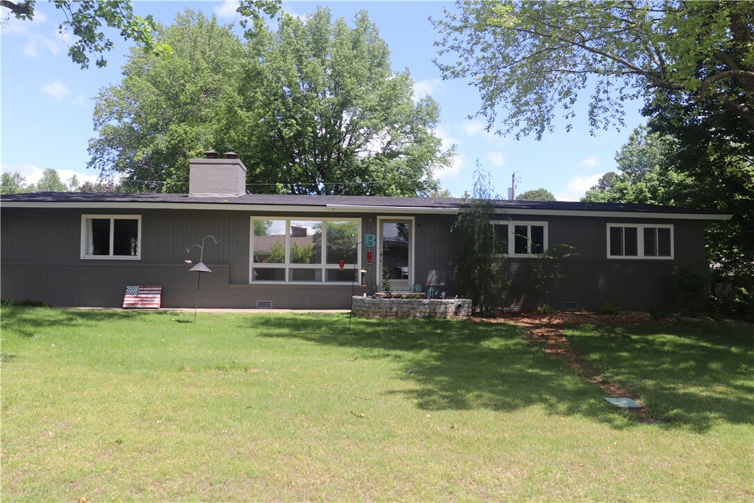 Property Photo: 1503 W Park AR 72601