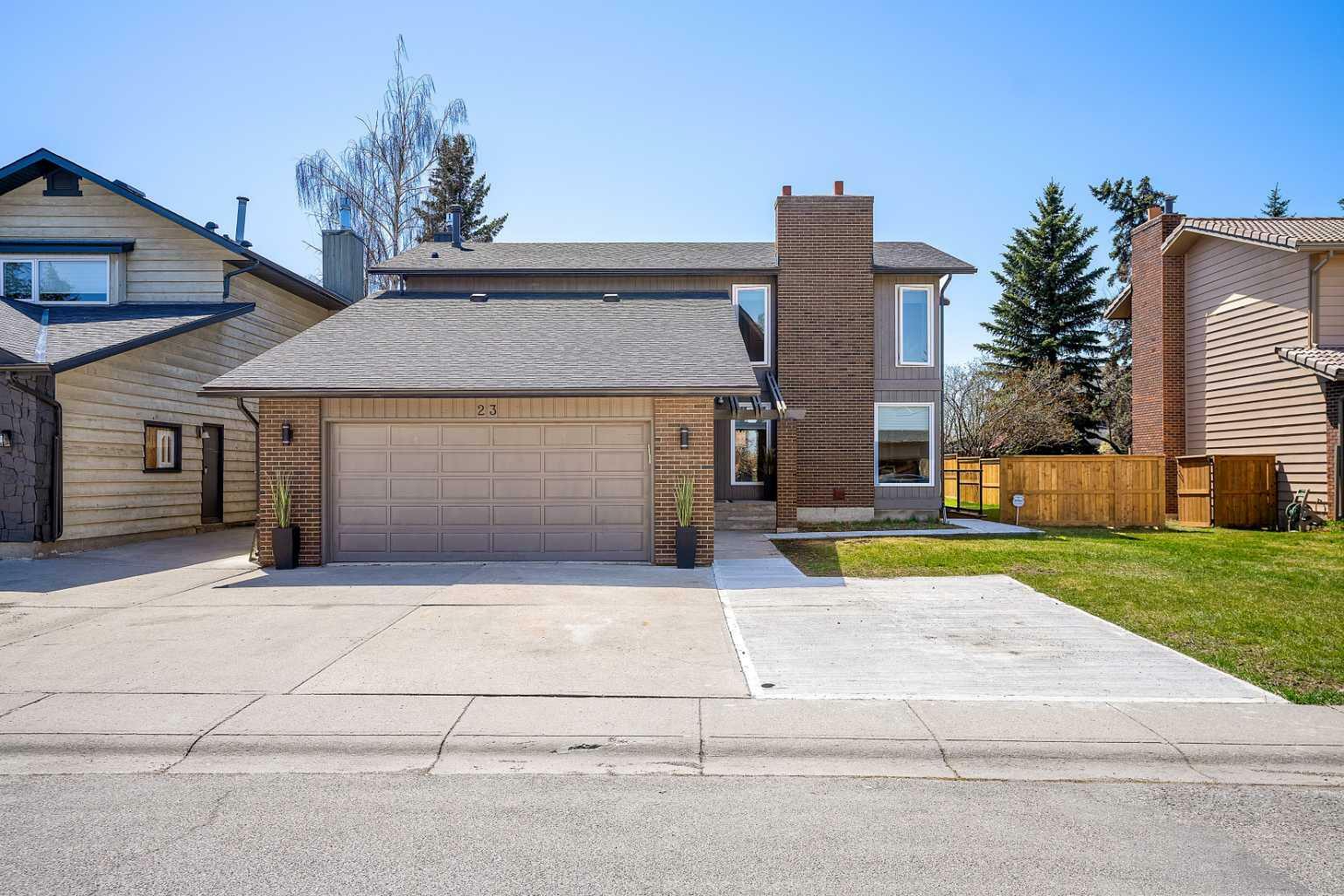 23 Deerbrook Road SE  Calgary AB T2J 6G5 photo