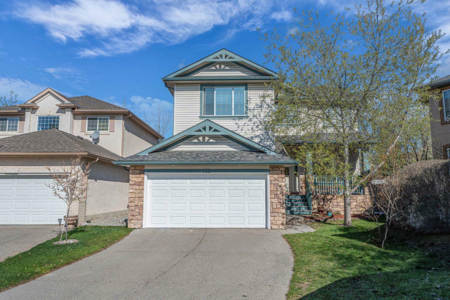 Property Photo: 430 Wentworth Place SW AB T3H 4L4