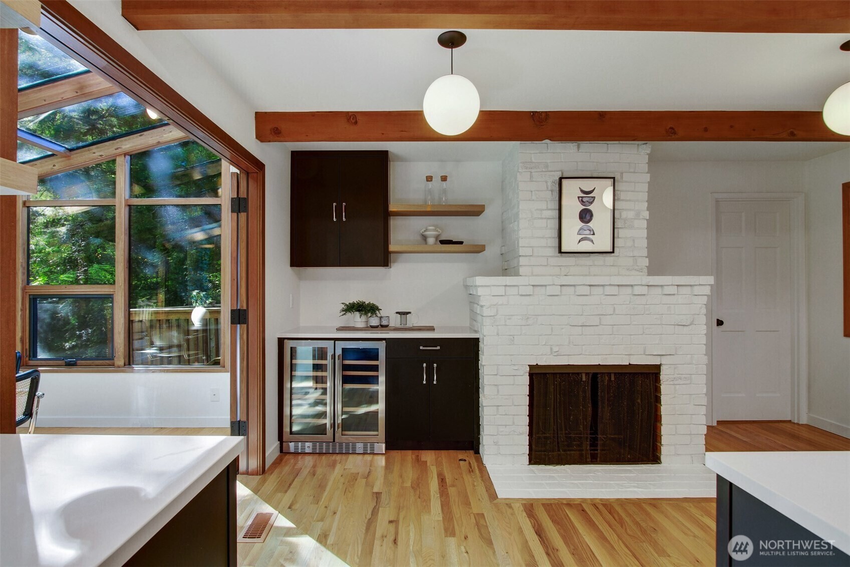 Property Photo: 5320 E Mercer Way WA 98040
