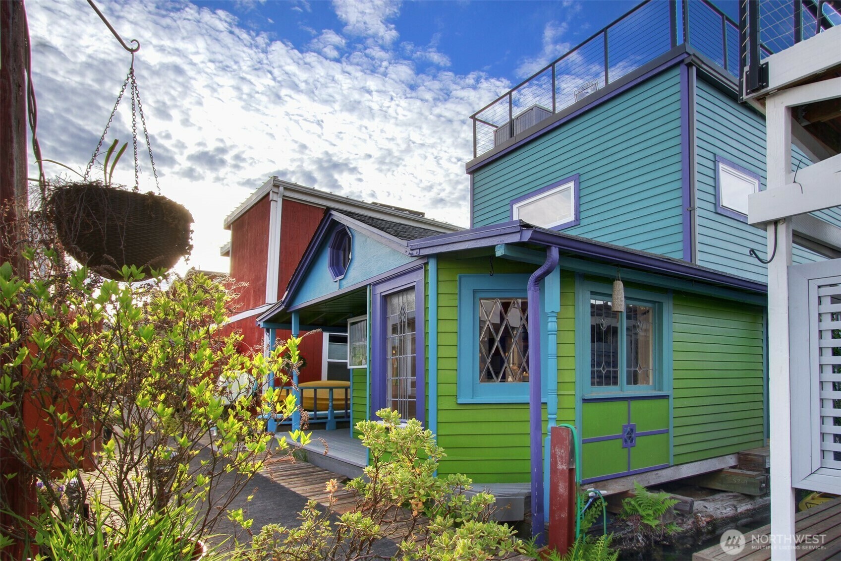 Property Photo: 2031 Fairview Avenue E N WA 98102
