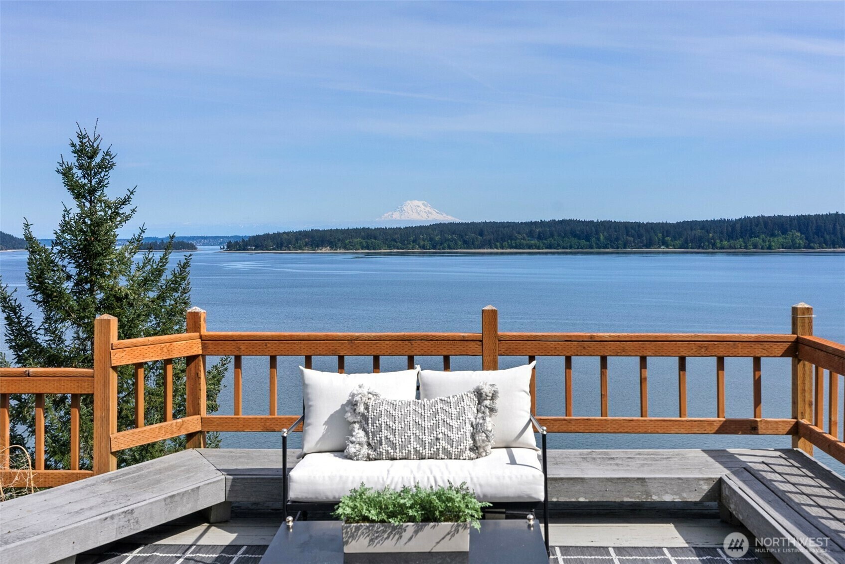 Property Photo: 6819 Cliff Avenue SW WA 98351