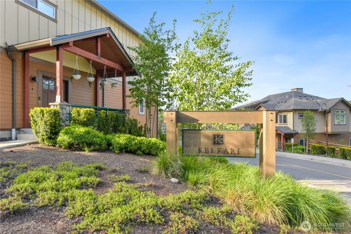 Property Photo: 1086 Collier Place SW WA 98027