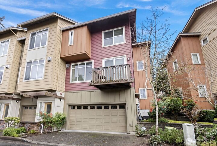 Property Photo:  83  Sky Ridge Road NW  WA 98027 