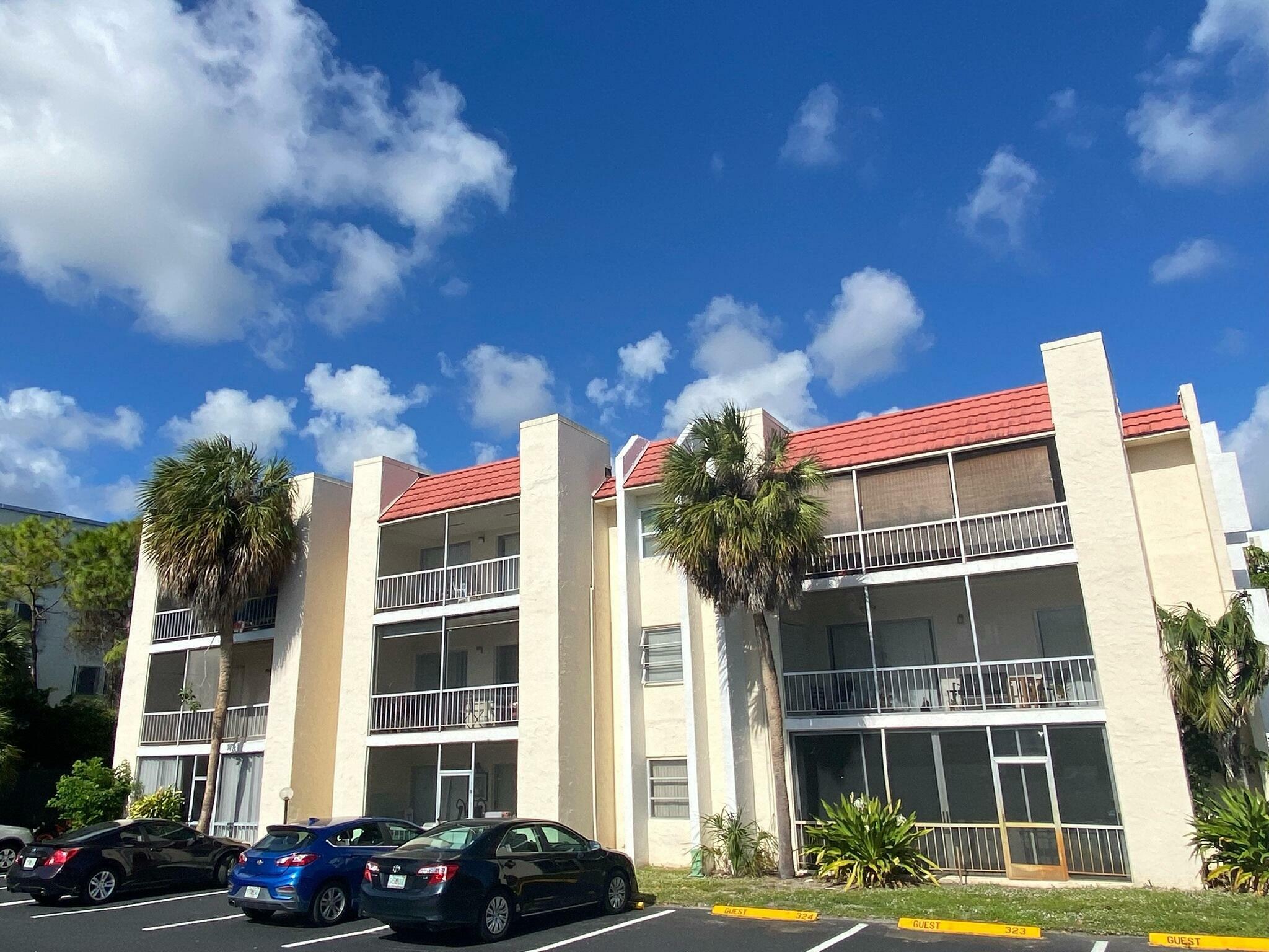 Property Photo: 632 NW 13th Street 28 FL 33486
