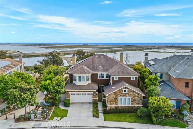 4762 Oceanridge Drive  Huntington Beach CA 92649 photo