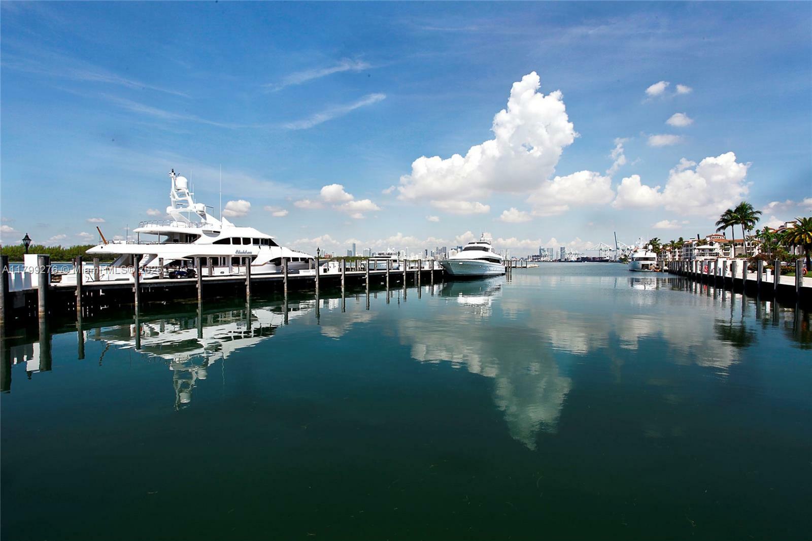 Property Photo: 8033 Fisher Island Dr 8033 FL 33109