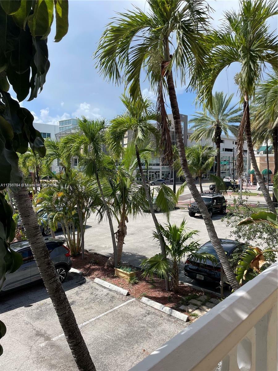 Property Photo: 441 Collins Ave 24 FL 33139