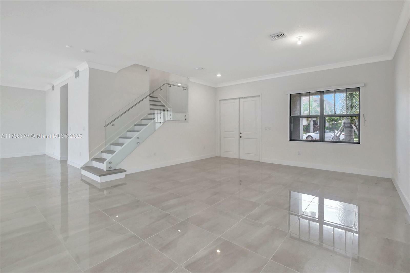 Property Photo: 4398 SW 174th Ave FL 33029
