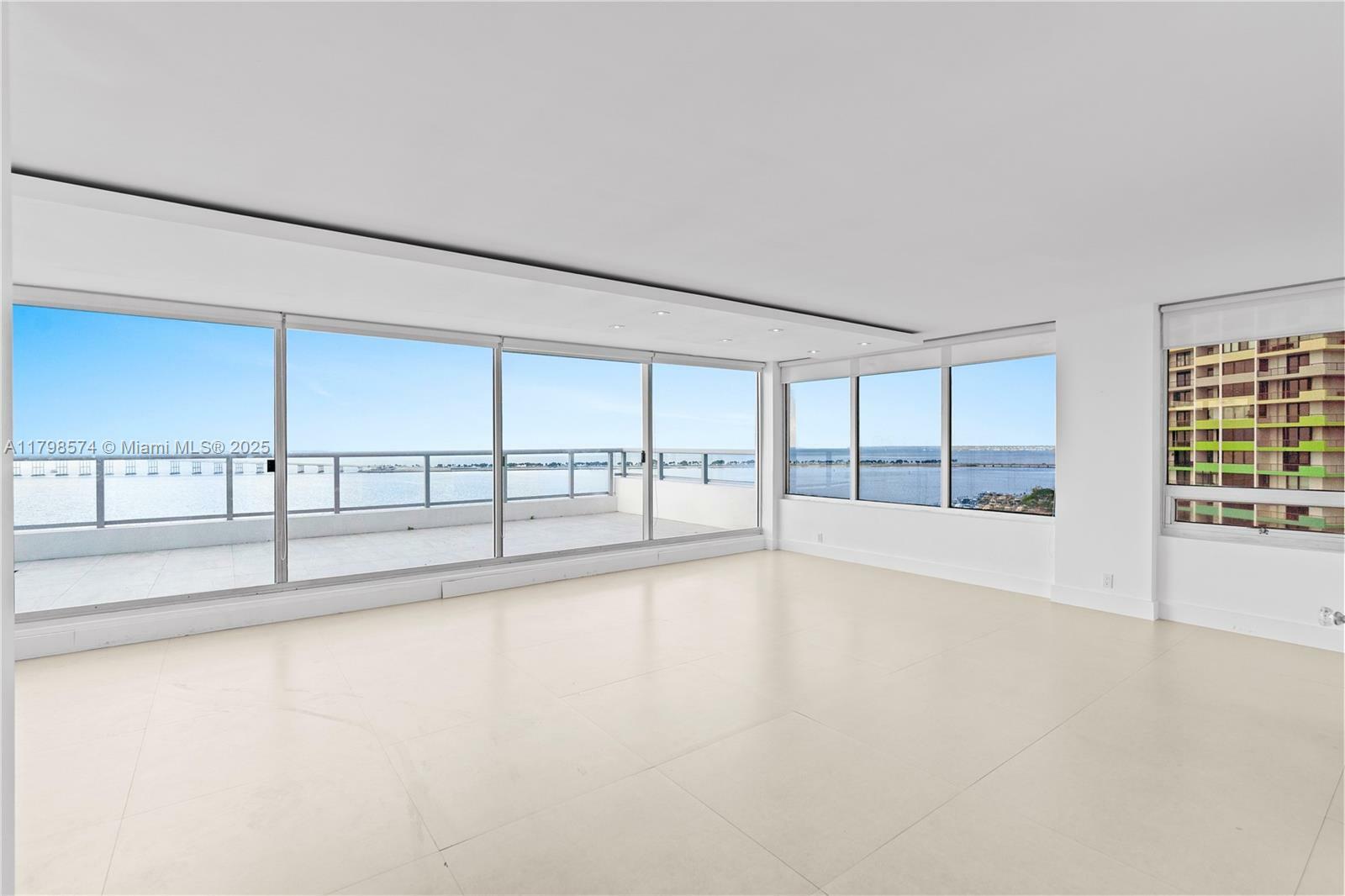 Property Photo: 1541 Brickell Ave C1607 FL 33129