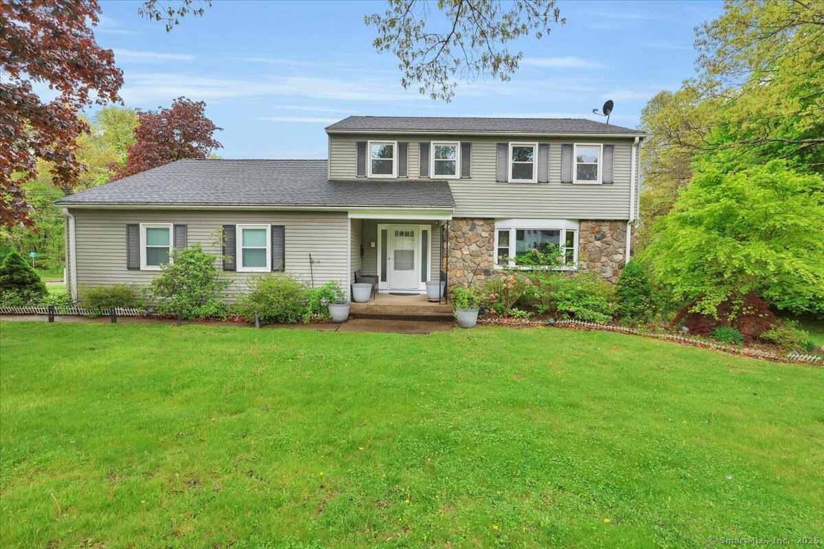 Property Photo: 6 Hamilton Drive CT 06042