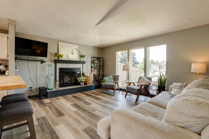 Property Photo:  5212 N Bellevue Ct  WA 99216 