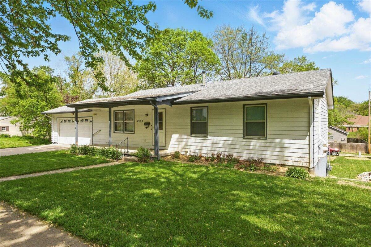 Property Photo: 203 N Hazel Street IA 51534