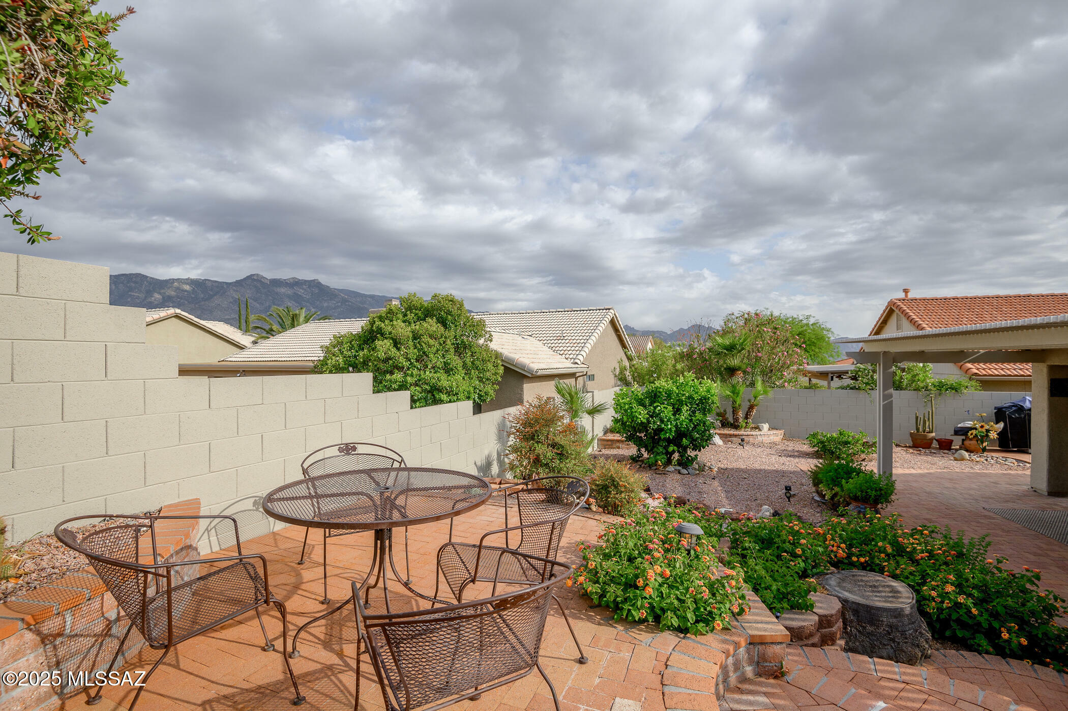 Property Photo: 38459 S Bellrock Court AZ 85739