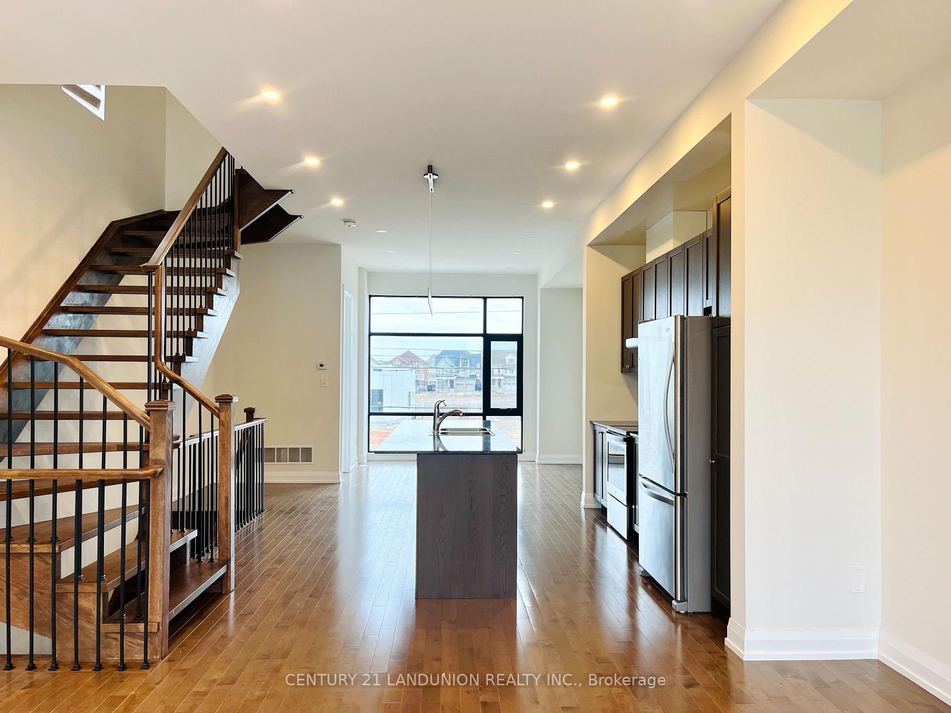 Property Photo: 9601 Bathurst Street ON L4C 5S9